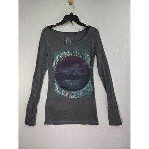 Rare Vintage American Eagle Women M Long Sleeve Top Leave Nothing But Footprints
